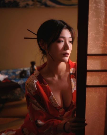国产动漫美女图片壁纸_高清完整版观看