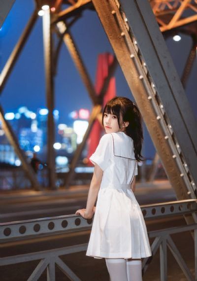 美女卖肉的欧美电影_免费高清日本成人在线