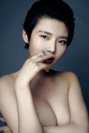 老师脱让学生摸欧美_完整版电影在线观看