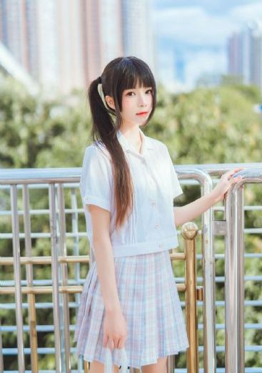 国产6座suv汽车视频_HD影视在线观看