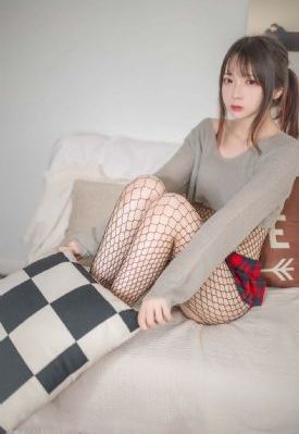 欧美短发红唇女生头像_剧情片高清在线