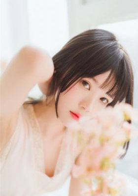 欧美单眼皮明星_1080P电影完整版