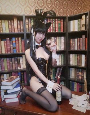 日韩女性高级感吊带_超清免费播放